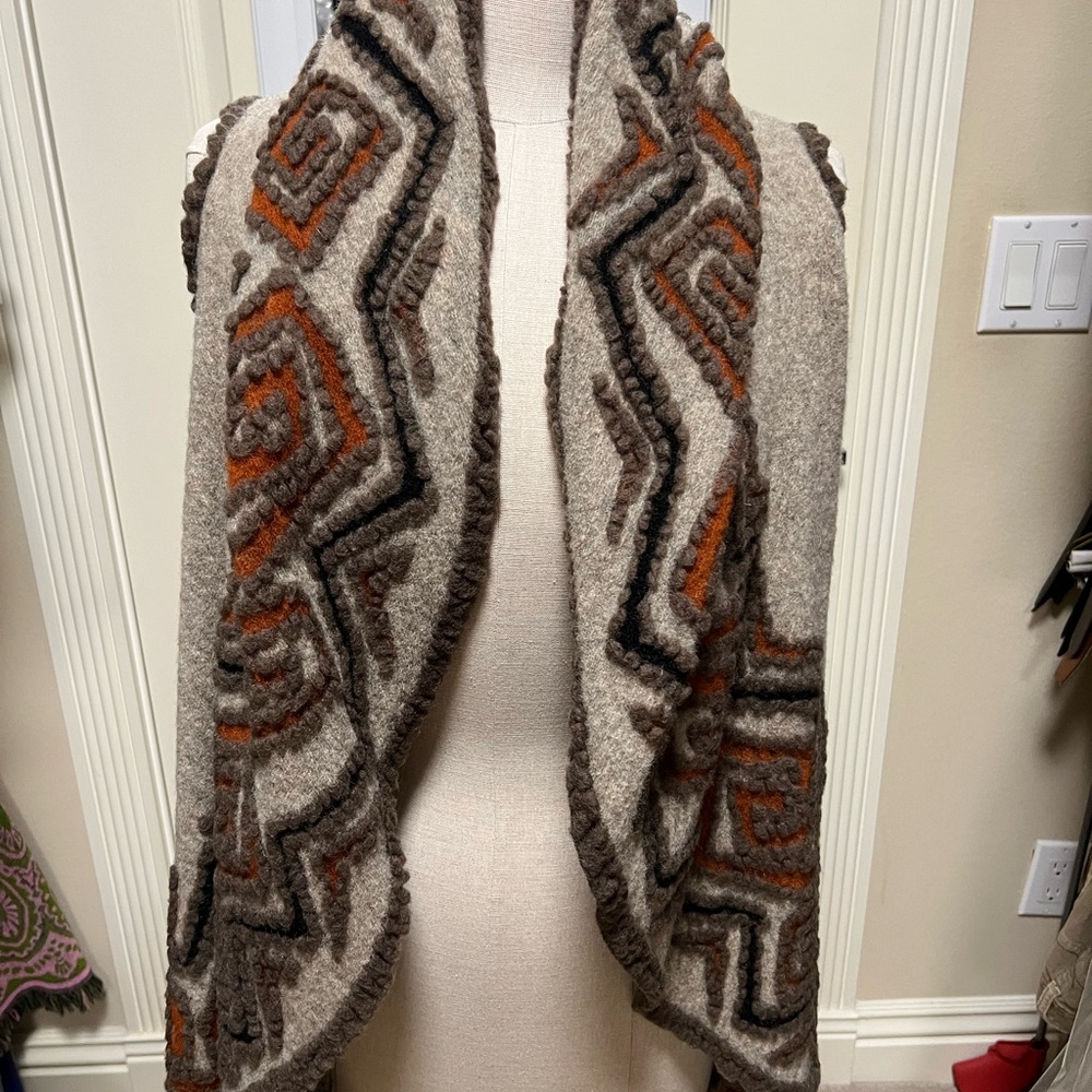 Cozy Geometric Patterned Shawl